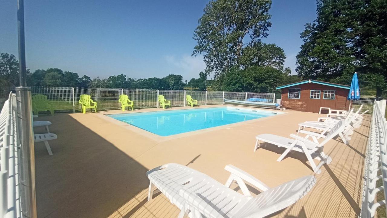 Camping Des Papillons Lalizolle المظهر الخارجي الصورة