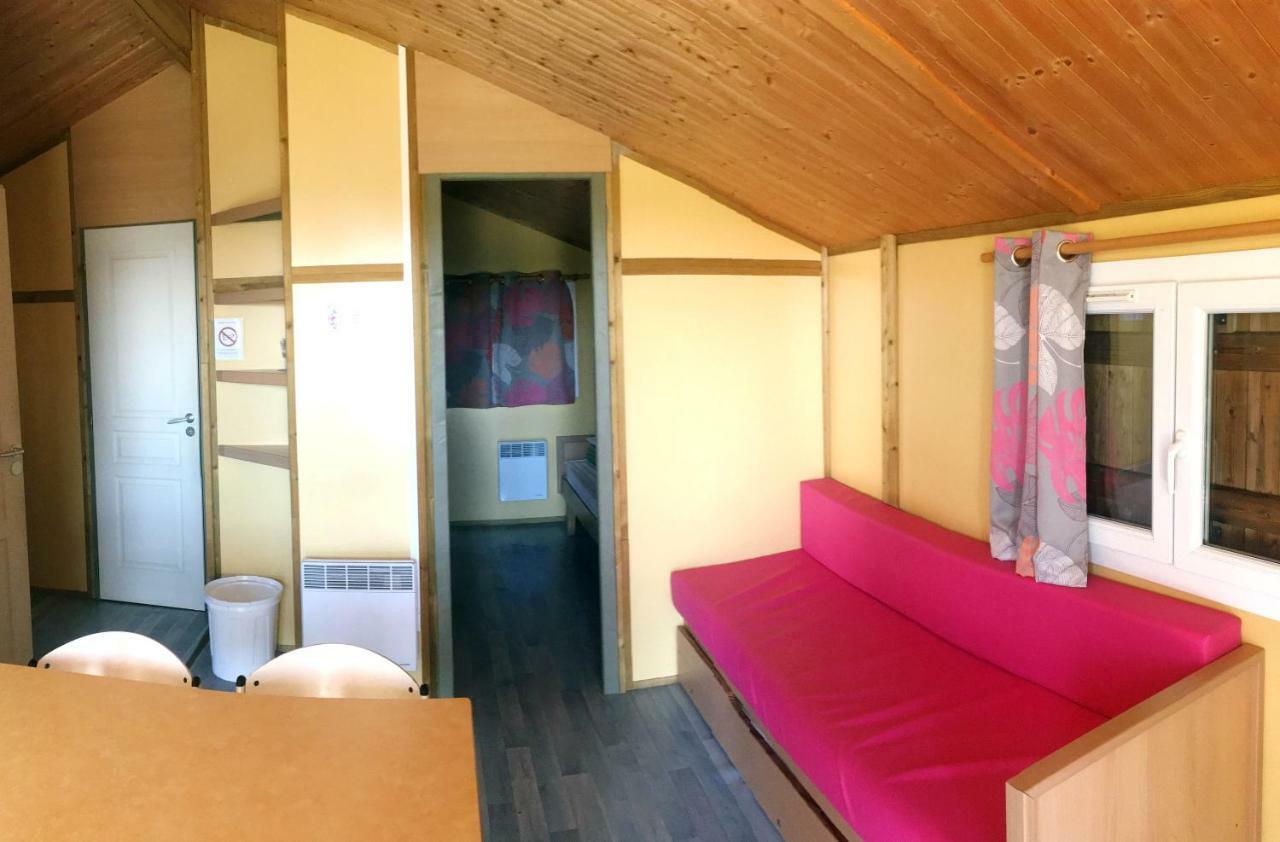 Camping Des Papillons Lalizolle المظهر الخارجي الصورة
