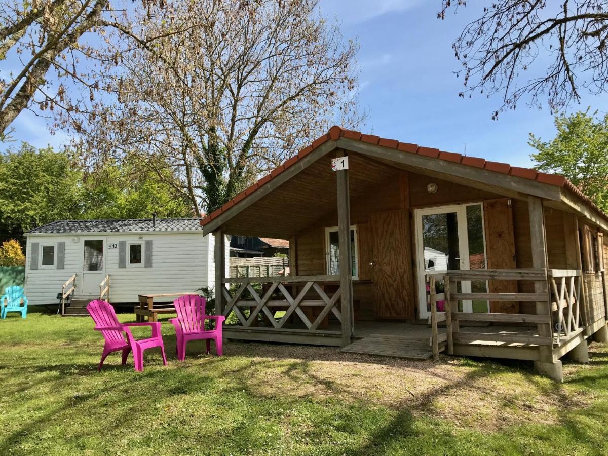 Camping Des Papillons Lalizolle المظهر الخارجي الصورة