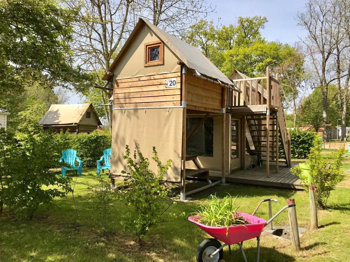 Camping Des Papillons Lalizolle المظهر الخارجي الصورة